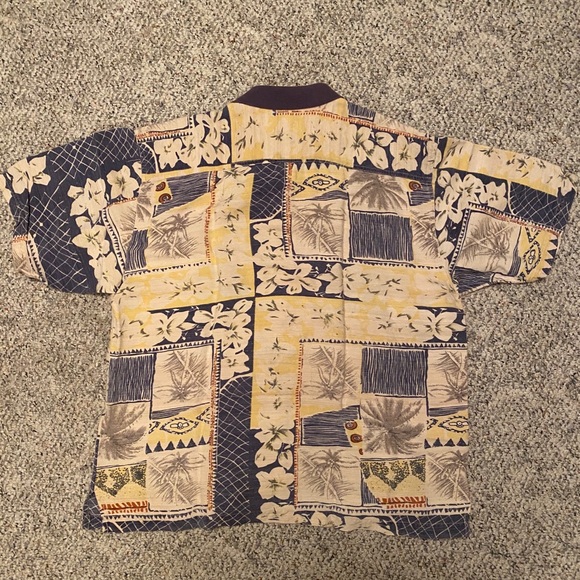 Tommy Bahama Men's Tropical Yellow Button Up XL - Picture 5 of 5